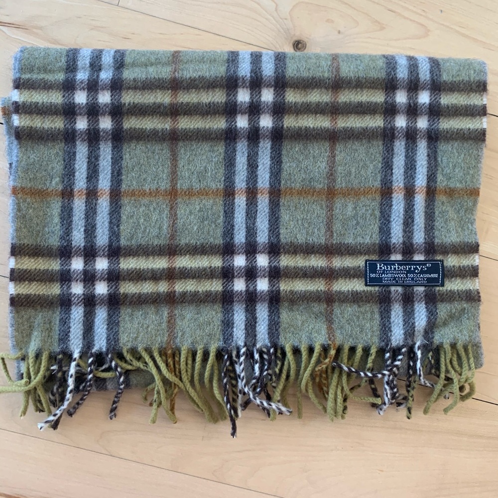 Burberry cashmere timeless green plaid scarf